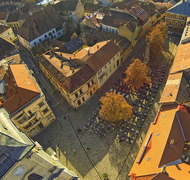 piata-muzeului